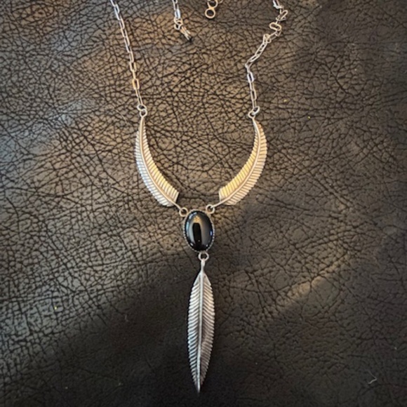 Navajo vintage  (Stunning) feather Necklace SIGNED - Picture 1 of 3
